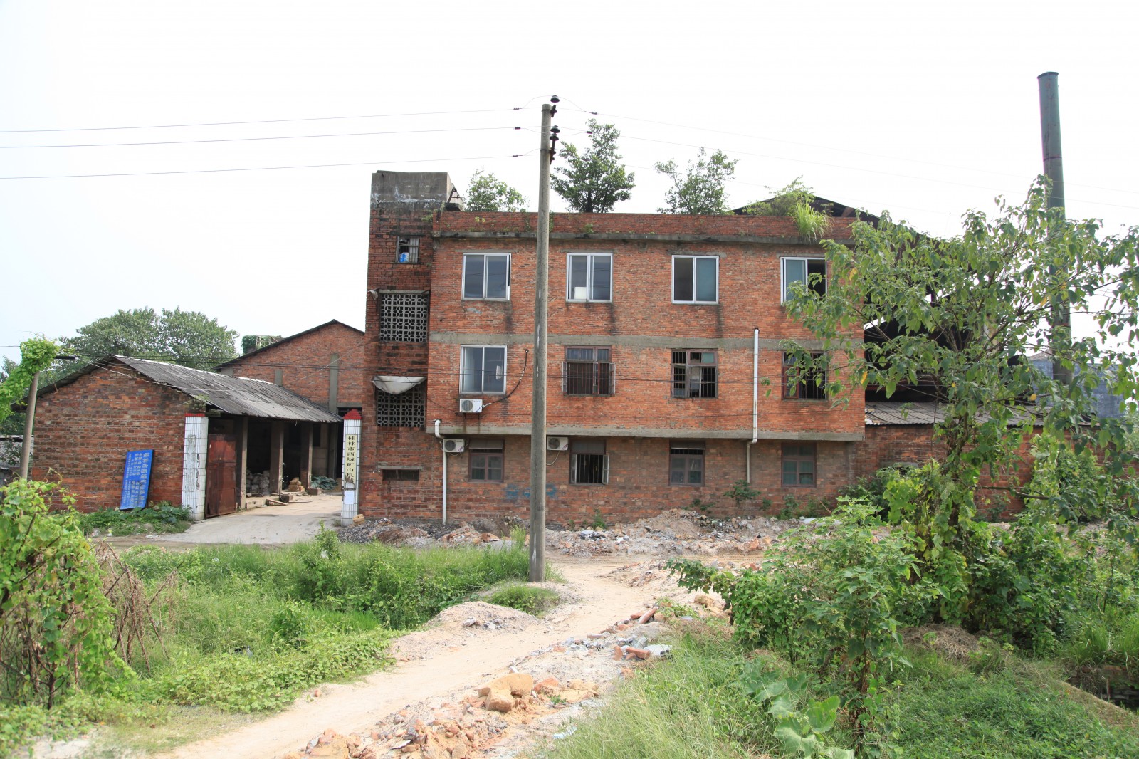 桂林市臨桂縣臨桂鎮廟頭西城礦山機械廠（桂林鴻程原址）