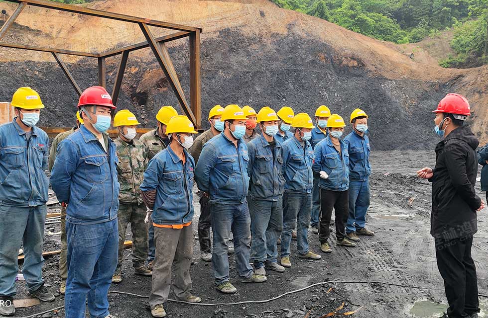 共抗疫情 服務不停|致敬桂林鴻程最美“先鋒者” 共抗疫情 服務不停|致敬桂林鴻程最美“先鋒者”