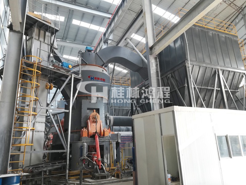 HLM1700生石灰粉磨設備325目D85時產25噸河北項目