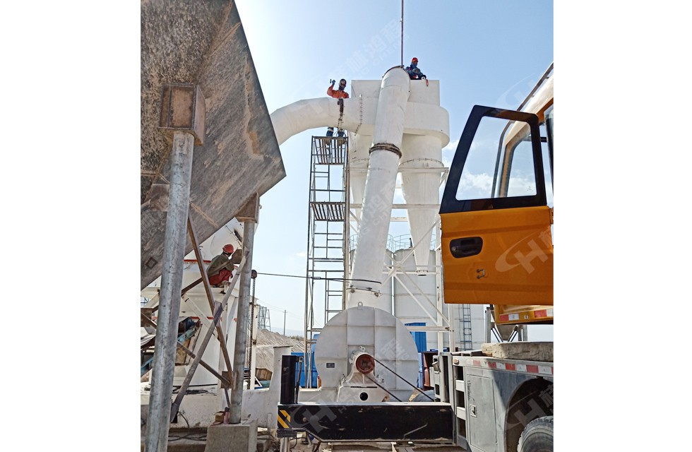 HCQ1500擺式磨粉機寧夏客戶安裝現場