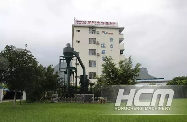 桂林鴻程800目方解石超細磨粉機 桂林鴻程800目方解石超細磨粉機